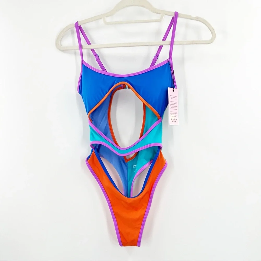 OneOne NWT Livia One Piece Swimsuit in Bilbao size Small